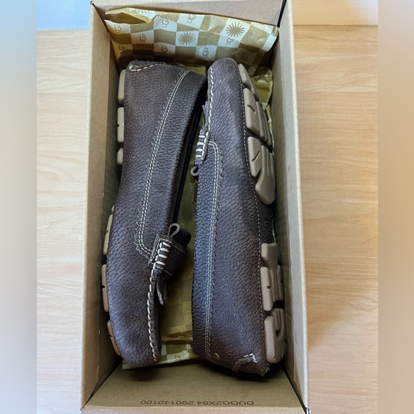 Uggs Lonna Loafers - Picture 7 of 7